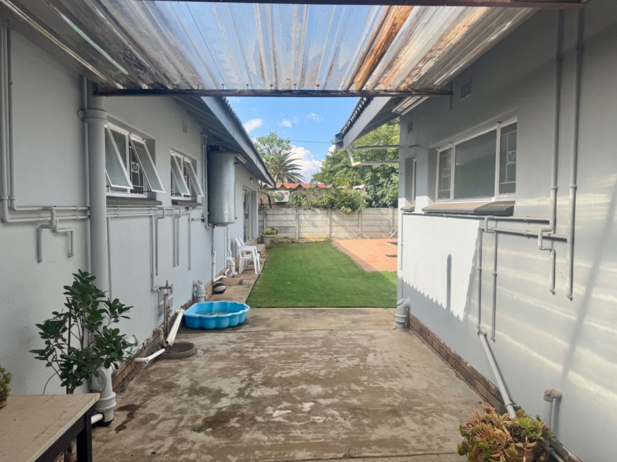 4 Bedroom Property for Sale in Flamwood North West